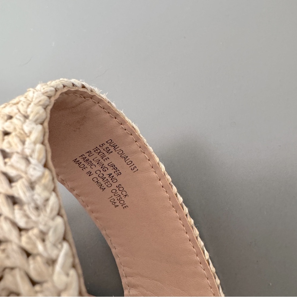 STEVE MADDEN Dual Strap Sandals - Picture 5 of 7